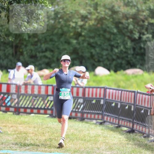 21.06.2026 - 29. Vierlanden-Triathlon Andreas Tolksdorf http://msf.ph/oto/9921752 21.06.2026 13:38:28 Ziel 763, 854 meine-sportfotos.de