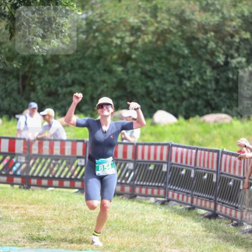 21.06.2026 - 29. Vierlanden-Triathlon Andreas Tolksdorf http://msf.ph/oto/9921754 21.06.2026 13:38:28 Ziel 763, 854 meine-sportfotos.de