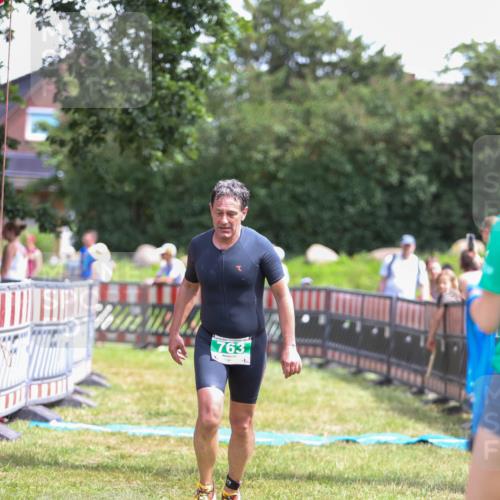 21.06.2026 - 29. Vierlanden-Triathlon Andreas Tolksdorf http://msf.ph/oto/9921776 21.06.2026 13:38:35 Ziel 763, 800 meine-sportfotos.de