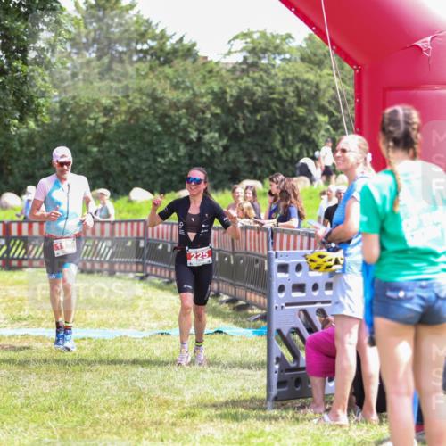 21.06.2026 - 29. Vierlanden-Triathlon Andreas Tolksdorf http://msf.ph/oto/9921825 21.06.2026 13:39:29 Ziel 115, 225 meine-sportfotos.de