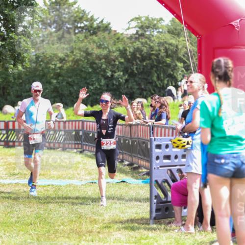 21.06.2026 - 29. Vierlanden-Triathlon Andreas Tolksdorf http://msf.ph/oto/9921827 21.06.2026 13:39:29 Ziel 115, 225 meine-sportfotos.de