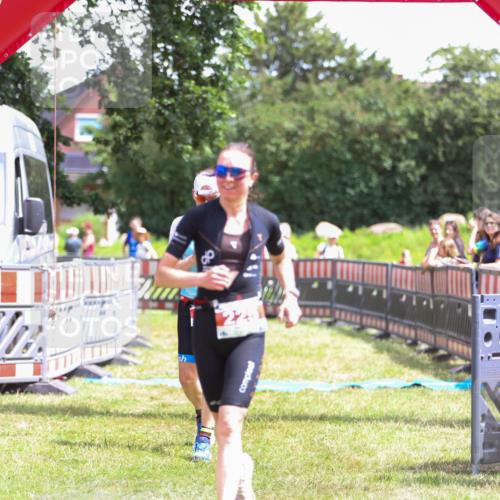 21.06.2026 - 29. Vierlanden-Triathlon Andreas Tolksdorf http://msf.ph/oto/9921834 21.06.2026 13:39:31 Ziel 115, 225 meine-sportfotos.de