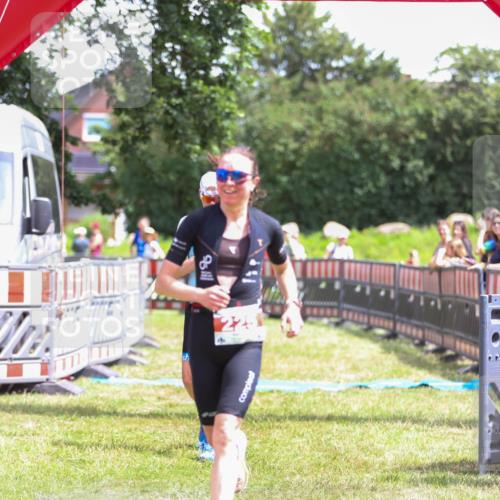 21.06.2026 - 29. Vierlanden-Triathlon Andreas Tolksdorf http://msf.ph/oto/9921835 21.06.2026 13:39:31 Ziel 115, 225 meine-sportfotos.de