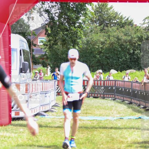 21.06.2026 - 29. Vierlanden-Triathlon Andreas Tolksdorf http://msf.ph/oto/9921837 21.06.2026 13:39:33 Ziel 115, 225 meine-sportfotos.de