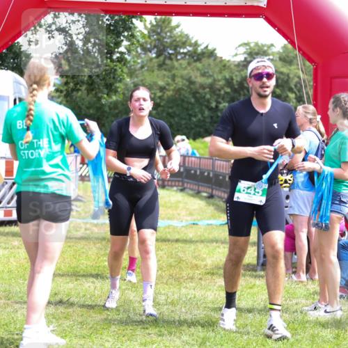 21.06.2026 - 29. Vierlanden-Triathlon Andreas Tolksdorf http://msf.ph/oto/9921877 21.06.2026 13:40:42 Ziel 267, 645, 879 meine-sportfotos.de
