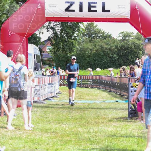 21.06.2026 - 29. Vierlanden-Triathlon Andreas Tolksdorf http://msf.ph/oto/9921895 21.06.2026 13:41:05 Ziel 104, 761 meine-sportfotos.de
