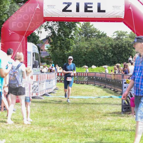 21.06.2026 - 29. Vierlanden-Triathlon Andreas Tolksdorf http://msf.ph/oto/9921897 21.06.2026 13:41:05 Ziel 104, 761 meine-sportfotos.de