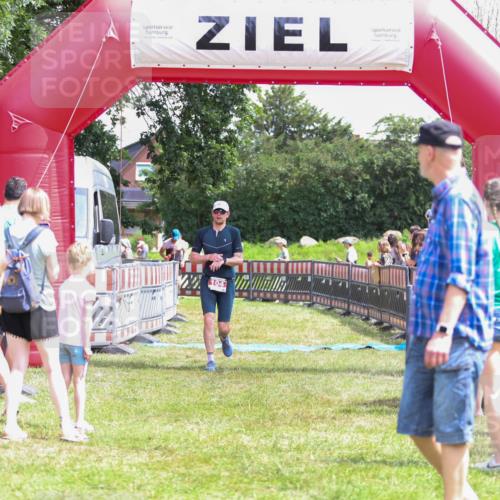 21.06.2026 - 29. Vierlanden-Triathlon Andreas Tolksdorf http://msf.ph/oto/9921904 21.06.2026 13:41:05 Ziel 104, 761 meine-sportfotos.de