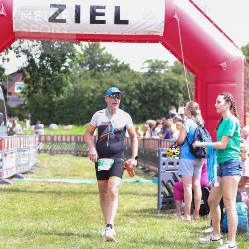 21.06.2026 - 29. Vierlanden-Triathlon Andreas Tolksdorf http://msf.ph/oto/9921915 21.06.2026 13:41:21 Ziel 635 meine-sportfotos.de