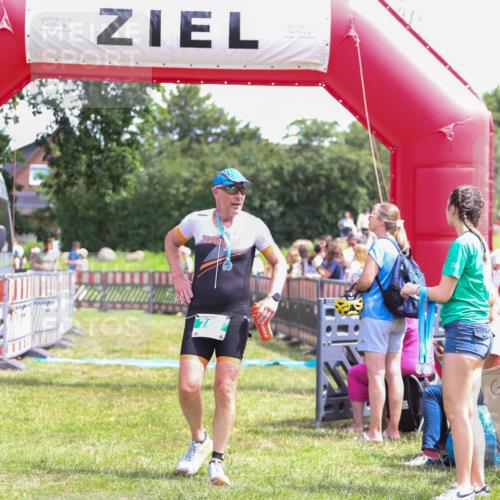 21.06.2026 - 29. Vierlanden-Triathlon Andreas Tolksdorf http://msf.ph/oto/9921922 21.06.2026 13:41:21 Ziel 635 meine-sportfotos.de