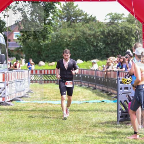 21.06.2026 - 29. Vierlanden-Triathlon Andreas Tolksdorf http://msf.ph/oto/9921945 21.06.2026 13:41:42 Ziel 90, 1353 meine-sportfotos.de