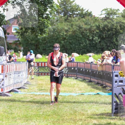 21.06.2026 - 29. Vierlanden-Triathlon Andreas Tolksdorf http://msf.ph/oto/9921951 21.06.2026 13:41:53 Ziel 33, 124, 1353 meine-sportfotos.de