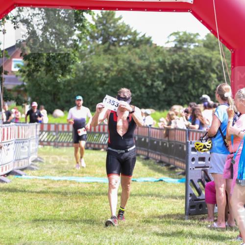 21.06.2026 - 29. Vierlanden-Triathlon Andreas Tolksdorf http://msf.ph/oto/9921958 21.06.2026 13:41:56 Ziel 33, 124 meine-sportfotos.de
