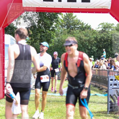 21.06.2026 - 29. Vierlanden-Triathlon Andreas Tolksdorf http://msf.ph/oto/9921965 21.06.2026 13:42:01 Ziel 33, 124 meine-sportfotos.de