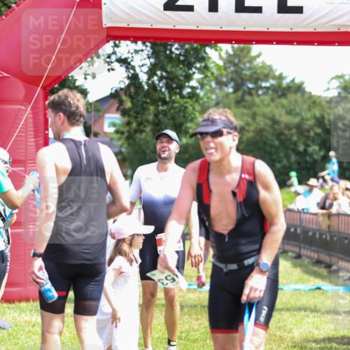 21.06.2026 - 29. Vierlanden-Triathlon Andreas Tolksdorf http://msf.ph/oto/9921970 21.06.2026 13:42:02 Ziel 33, 124 meine-sportfotos.de