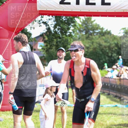 21.06.2026 - 29. Vierlanden-Triathlon Andreas Tolksdorf http://msf.ph/oto/9921971 21.06.2026 13:42:02 Ziel 33, 124 meine-sportfotos.de