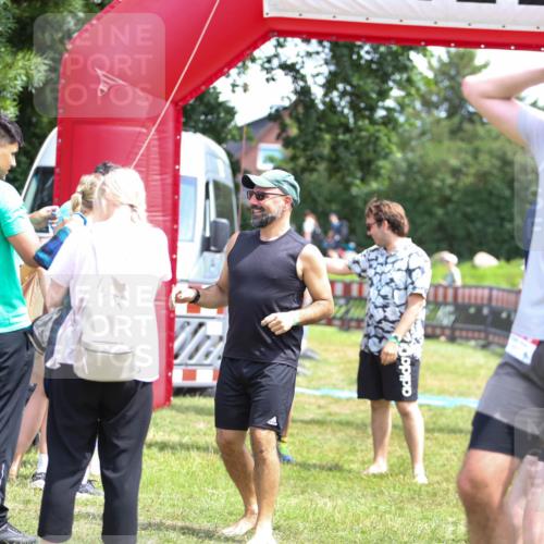 21.06.2026 - 29. Vierlanden-Triathlon Andreas Tolksdorf http://msf.ph/oto/9922028 21.06.2026 13:43:15 Ziel 284 meine-sportfotos.de