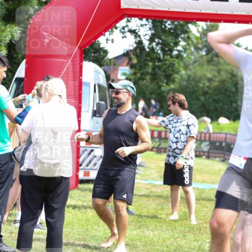 21.06.2026 - 29. Vierlanden-Triathlon Andreas Tolksdorf http://msf.ph/oto/9922029 21.06.2026 13:43:15 Ziel 284 meine-sportfotos.de