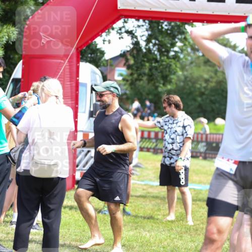 21.06.2026 - 29. Vierlanden-Triathlon Andreas Tolksdorf http://msf.ph/oto/9922032 21.06.2026 13:43:16 Ziel  meine-sportfotos.de