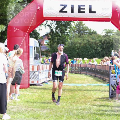 21.06.2026 - 29. Vierlanden-Triathlon Andreas Tolksdorf http://msf.ph/oto/9922049 21.06.2026 13:43:34 Ziel 755 meine-sportfotos.de