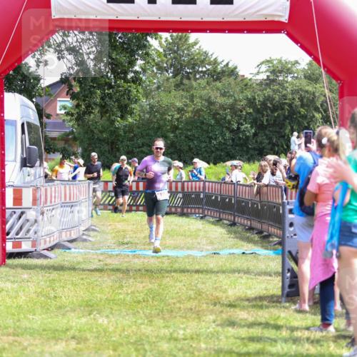 21.06.2026 - 29. Vierlanden-Triathlon Andreas Tolksdorf http://msf.ph/oto/9922058 21.06.2026 13:43:59 Ziel 113, 167, 291, 788 meine-sportfotos.de