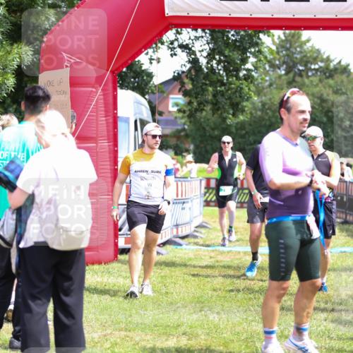 21.06.2026 - 29. Vierlanden-Triathlon Andreas Tolksdorf http://msf.ph/oto/9922083 21.06.2026 13:44:07 Ziel 113, 291, 788 meine-sportfotos.de