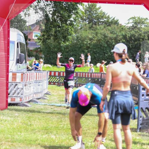 21.06.2026 - 29. Vierlanden-Triathlon Andreas Tolksdorf http://msf.ph/oto/9922098 21.06.2026 13:44:29 Ziel 859 meine-sportfotos.de