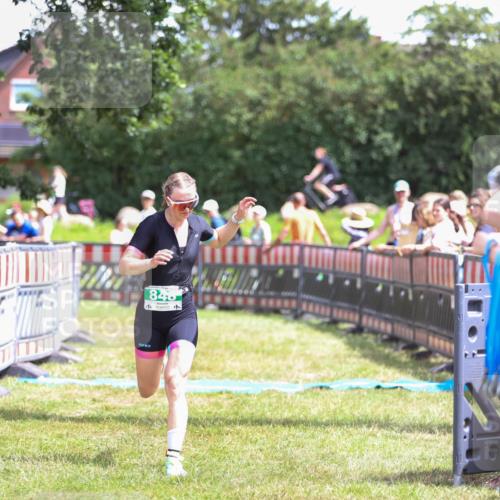 21.06.2026 - 29. Vierlanden-Triathlon Andreas Tolksdorf http://msf.ph/oto/9922118 21.06.2026 13:44:43 Ziel 754, 848 meine-sportfotos.de