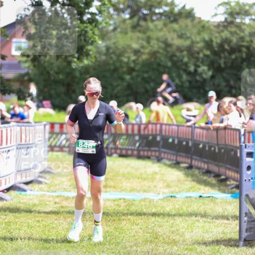 21.06.2026 - 29. Vierlanden-Triathlon Andreas Tolksdorf http://msf.ph/oto/9922120 21.06.2026 13:44:43 Ziel 754, 848 meine-sportfotos.de