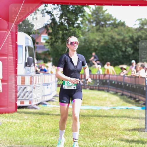 21.06.2026 - 29. Vierlanden-Triathlon Andreas Tolksdorf http://msf.ph/oto/9922123 21.06.2026 13:44:44 Ziel 754, 848 meine-sportfotos.de