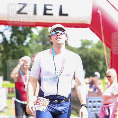 21.06.2026 - 29. Vierlanden-Triathlon Andreas Tolksdorf http://msf.ph/oto/9922132 21.06.2026 13:45:22 Ziel  meine-sportfotos.de