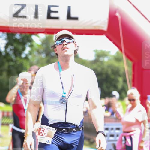 21.06.2026 - 29. Vierlanden-Triathlon Andreas Tolksdorf http://msf.ph/oto/9922134 21.06.2026 13:45:22 Ziel  meine-sportfotos.de