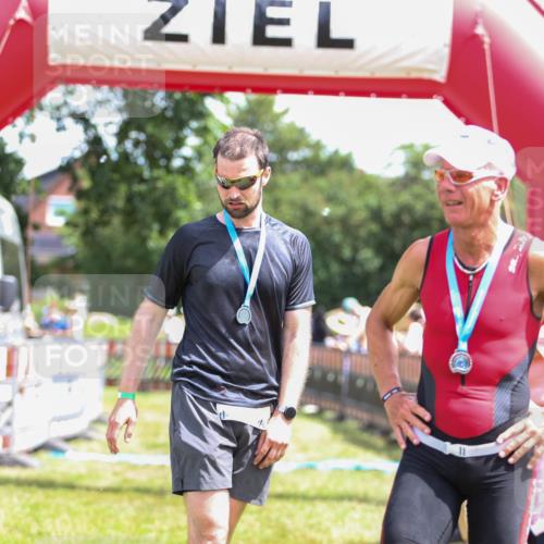 21.06.2026 - 29. Vierlanden-Triathlon Andreas Tolksdorf http://msf.ph/oto/9922138 21.06.2026 13:45:28 Ziel 126 meine-sportfotos.de