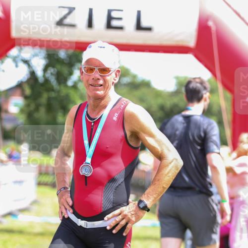 21.06.2026 - 29. Vierlanden-Triathlon Andreas Tolksdorf http://msf.ph/oto/9922141 21.06.2026 13:45:29 Ziel 126 meine-sportfotos.de