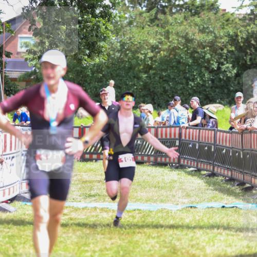 21.06.2026 - 29. Vierlanden-Triathlon Andreas Tolksdorf http://msf.ph/oto/9922157 21.06.2026 13:45:49 Ziel 101, 750 meine-sportfotos.de