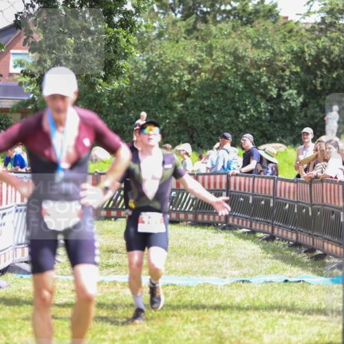 21.06.2026 - 29. Vierlanden-Triathlon Andreas Tolksdorf http://msf.ph/oto/9922165 21.06.2026 13:45:50 Ziel 101, 259, 750 meine-sportfotos.de