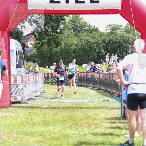 21.06.2026 - 29. Vierlanden-Triathlon Andreas Tolksdorf http://msf.ph/oto/9922182 21.06.2026 13:47:34 Ziel 669, 833, 1065 meine-sportfotos.de