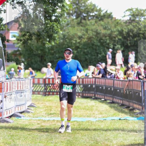 21.06.2026 - 29. Vierlanden-Triathlon Andreas Tolksdorf http://msf.ph/oto/9922220 21.06.2026 13:47:59 Ziel 87, 670 meine-sportfotos.de