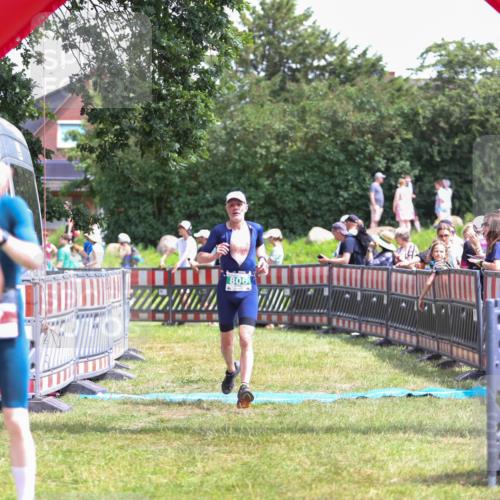 21.06.2026 - 29. Vierlanden-Triathlon Andreas Tolksdorf http://msf.ph/oto/9922233 21.06.2026 13:48:11 Ziel 64, 87, 806 meine-sportfotos.de