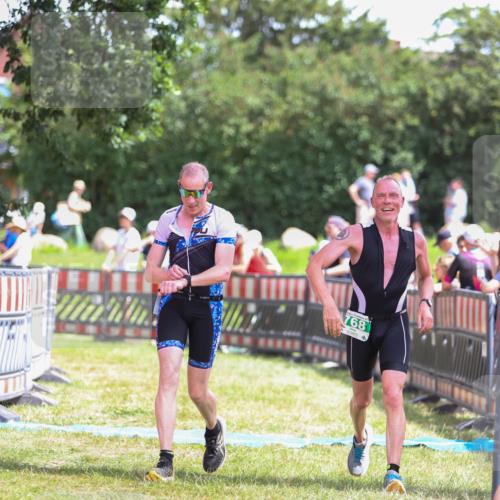 21.06.2026 - 29. Vierlanden-Triathlon Andreas Tolksdorf http://msf.ph/oto/9922249 21.06.2026 13:48:36 Ziel 768, 781, 889 meine-sportfotos.de