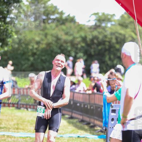 21.06.2026 - 29. Vierlanden-Triathlon Andreas Tolksdorf http://msf.ph/oto/9922253 21.06.2026 13:48:38 Ziel 768, 781, 889 meine-sportfotos.de