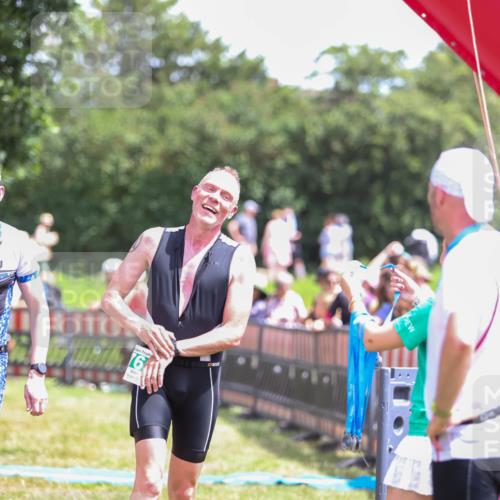 21.06.2026 - 29. Vierlanden-Triathlon Andreas Tolksdorf http://msf.ph/oto/9922257 21.06.2026 13:48:38 Ziel 768, 781, 889 meine-sportfotos.de