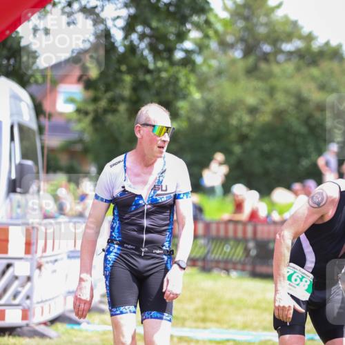 21.06.2026 - 29. Vierlanden-Triathlon Andreas Tolksdorf http://msf.ph/oto/9922263 21.06.2026 13:48:39 Ziel 768, 781, 889 meine-sportfotos.de