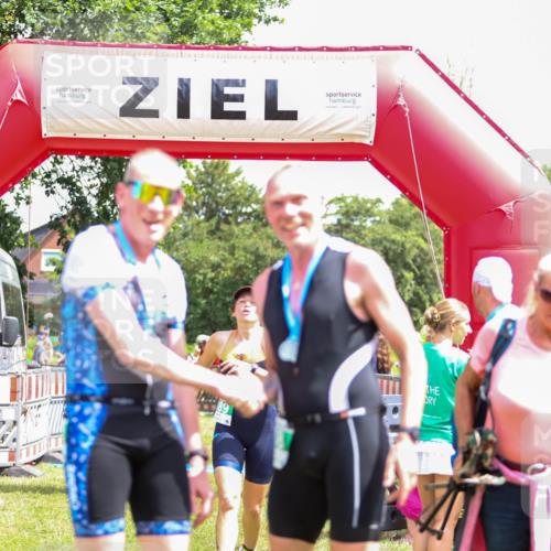 21.06.2026 - 29. Vierlanden-Triathlon Andreas Tolksdorf http://msf.ph/oto/9922265 21.06.2026 13:48:49 Ziel 889, 1040 meine-sportfotos.de
