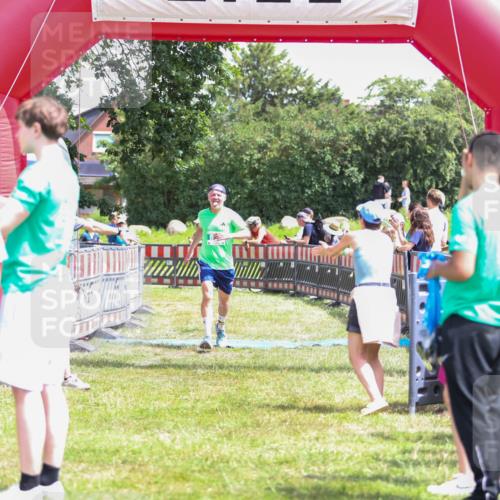 21.06.2026 - 29. Vierlanden-Triathlon Andreas Tolksdorf http://msf.ph/oto/9922350 21.06.2026 13:50:30 Ziel 221, 265, 895 meine-sportfotos.de