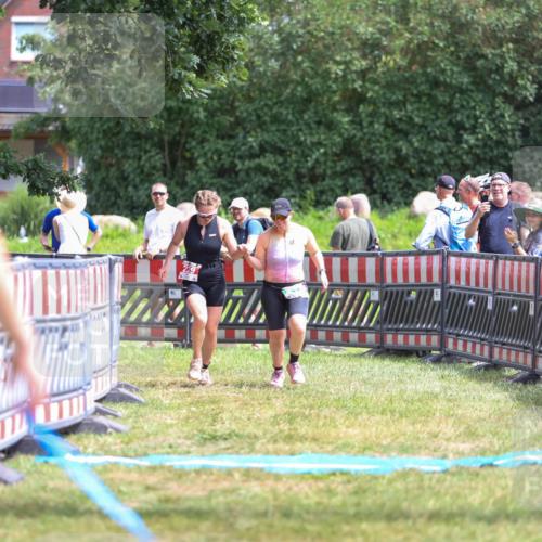 21.06.2026 - 29. Vierlanden-Triathlon Andreas Tolksdorf http://msf.ph/oto/9922393 21.06.2026 13:51:25 Ziel 229, 878 meine-sportfotos.de