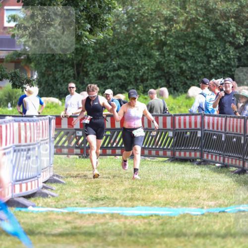 21.06.2026 - 29. Vierlanden-Triathlon Andreas Tolksdorf http://msf.ph/oto/9922396 21.06.2026 13:51:25 Ziel 229, 878 meine-sportfotos.de