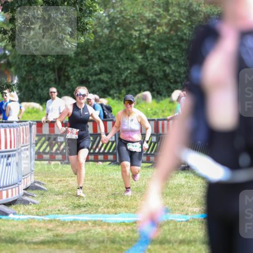 21.06.2026 - 29. Vierlanden-Triathlon Andreas Tolksdorf http://msf.ph/oto/9922400 21.06.2026 13:51:26 Ziel 229, 878 meine-sportfotos.de