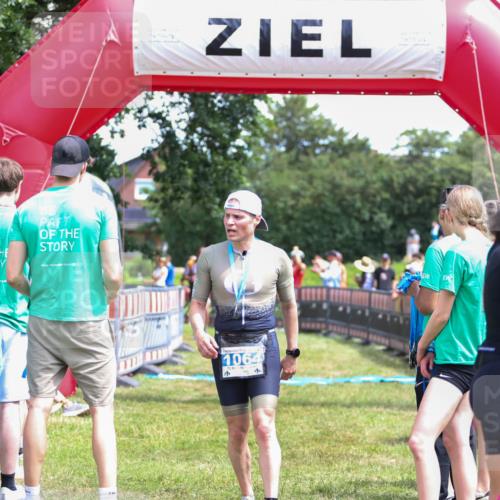 21.06.2026 - 29. Vierlanden-Triathlon Andreas Tolksdorf http://msf.ph/oto/9922458 21.06.2026 13:52:37 Ziel 120, 1029, 1092 meine-sportfotos.de