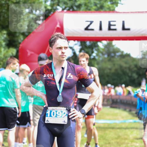 21.06.2026 - 29. Vierlanden-Triathlon Andreas Tolksdorf http://msf.ph/oto/9922468 21.06.2026 13:52:46 Ziel 20, 120, 257, 1029 meine-sportfotos.de